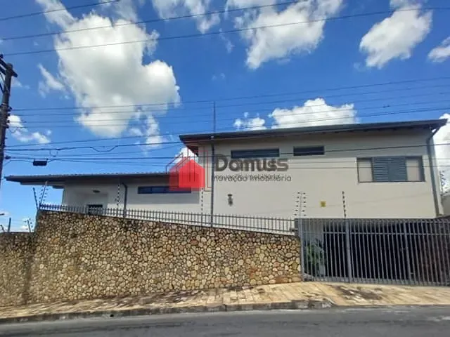 Casa com 224m² 4 quartos e 3 banheiros, à venda, no bairro BOA VISTA em Pindamonhangaba