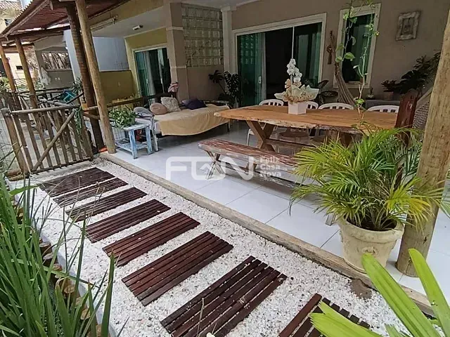 Casa 2 quartos e 3 banheiros, para alugar, no bairro Boa União (Abrantes) em Camaçari
