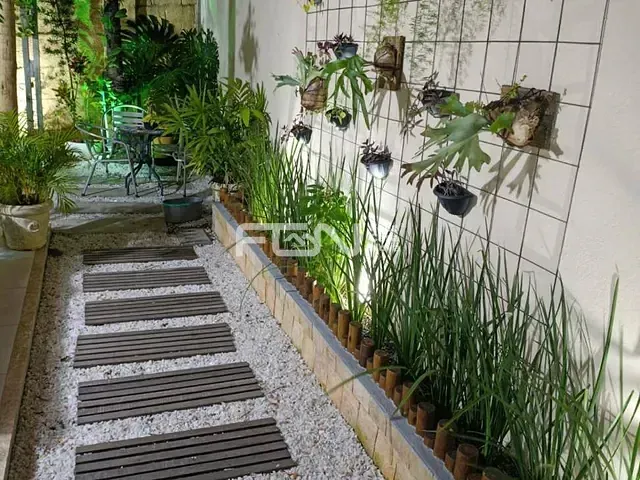 Casa 2 quartos e 3 banheiros, para alugar, no bairro Boa União (Abrantes) em Camaçari