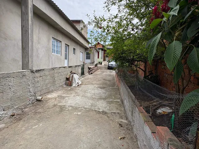 Casa com 300m² 2 quartos e 1 banheiro, à venda, no bairro Jardim Santa Rosa em Campinas