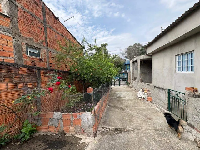 Casa com 300m² 2 quartos e 1 banheiro, à venda, no bairro Jardim Santa Rosa em Campinas