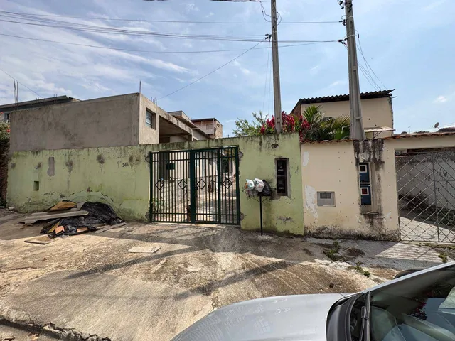 Casa com 300m² 2 quartos e 1 banheiro, à venda, no bairro Jardim Santa Rosa em Campinas