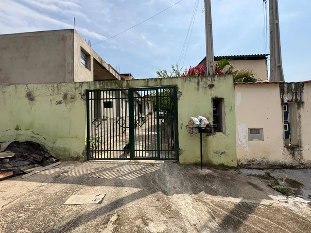 Casa com 300m² 2 quartos e 1 banheiro, à venda, no bairro Jardim Santa Rosa em Campinas