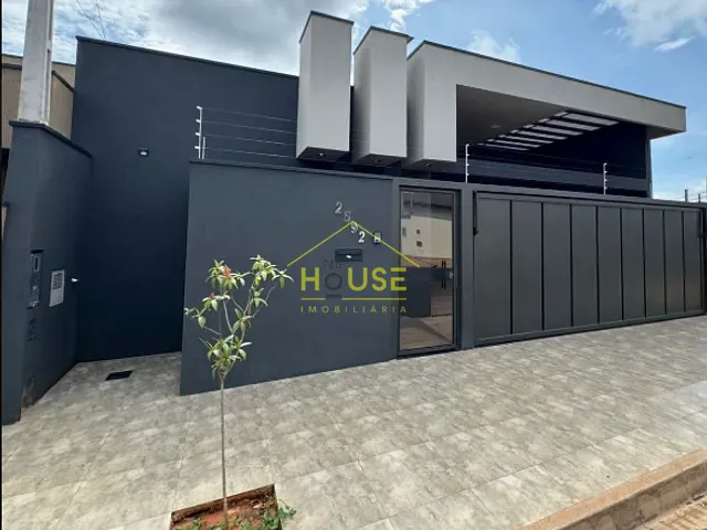 Casa 2 quartos e 2 banheiros, à venda, no bairro Jd. Universitário em Votuporanga