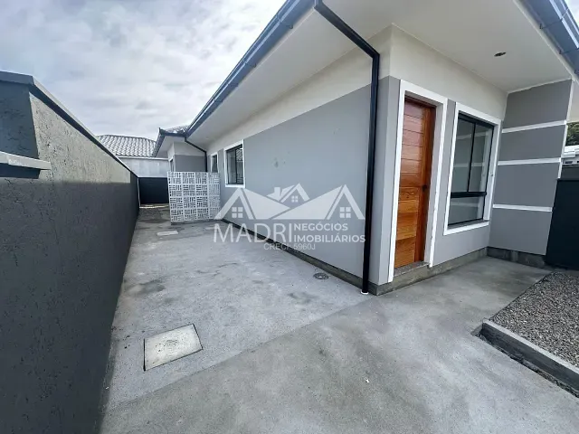 Casa 2 quartos e 1 banheiro, à venda, no bairro Picadas do Sul em São José