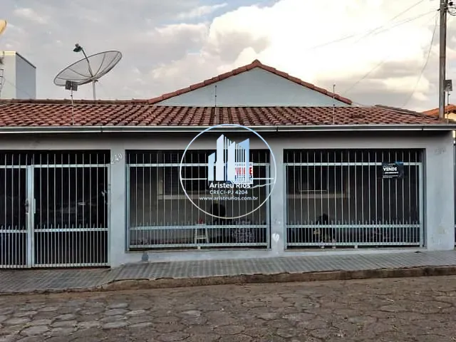 Casa com 146m² 3 quartos e 1 banheiro, à venda, no bairro Cidade Foch em Pouso Alegre