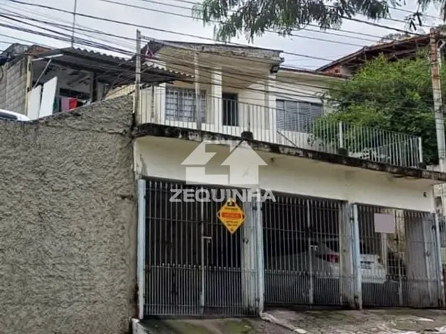 Casa com 264m² 5 quartos e 2 banheiros, à venda, no bairro Umuarama em Osasco