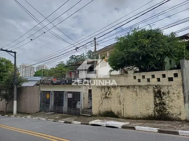 Casa com 264m² 5 quartos e 2 banheiros, à venda, no bairro Umuarama em Osasco