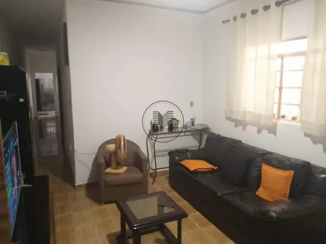 Casa com 125m² 2 quartos e 1 banheiro, à venda, no bairro Parque do Sol em Guaratinguetá