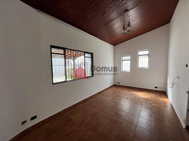 Casa com 350m², à venda, no bairro Crispim em Pindamonhangaba