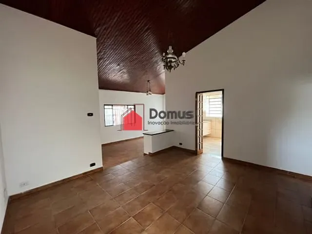 Casa com 350m², à venda, no bairro Crispim em Pindamonhangaba