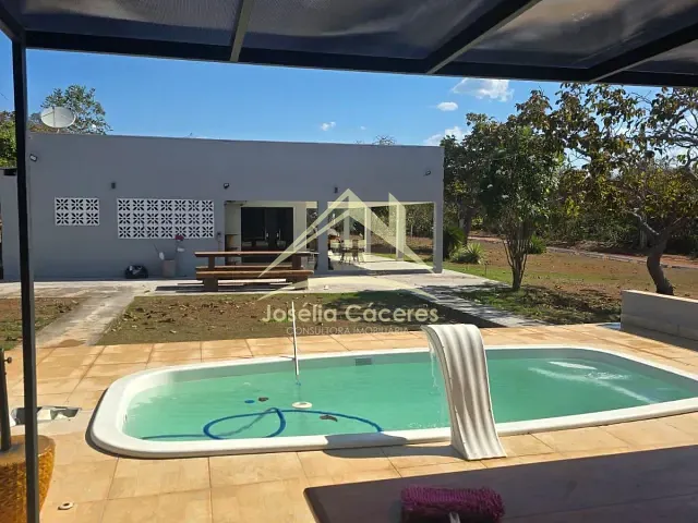 Casa com 2000m² 4 quartos e 4 banheiros, à venda, no bairro agua fria em Chapada dos Guimarães