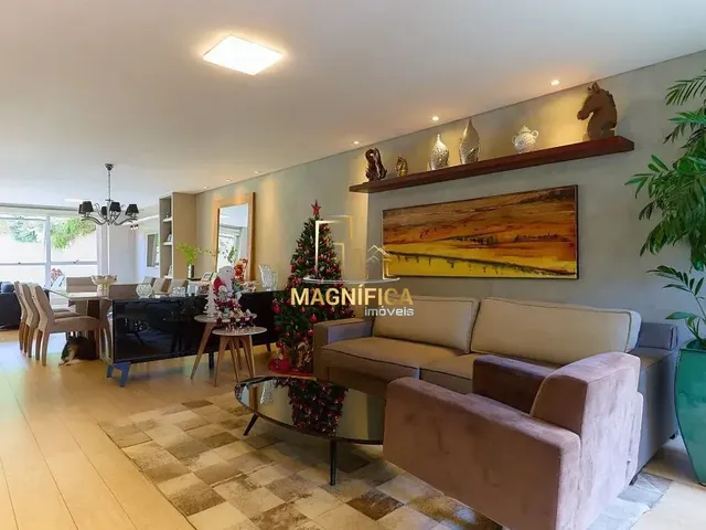 Casa 3 quartos e 5 banheiros, à venda, no bairro Campo Comprido em Curitiba
