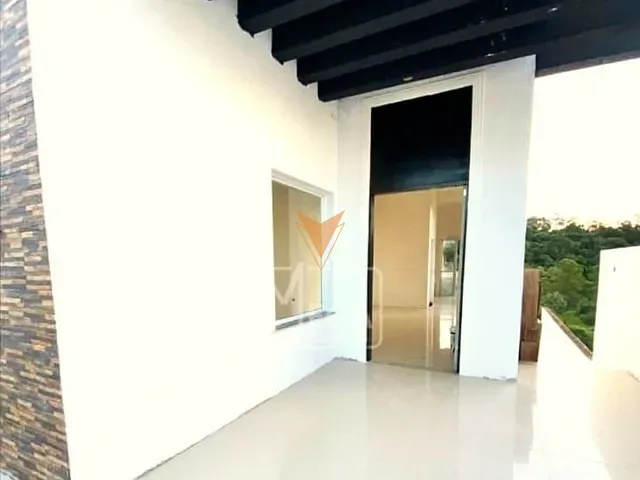 Casa 5 quartos e 5 banheiros, à venda, no bairro Chácara Jaguari (Fazendinha) em Santana de Parnaíba