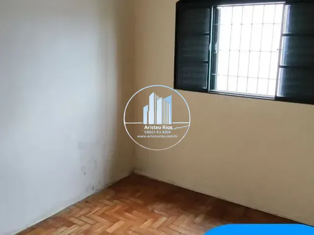 Casa com 90m² 2 quartos e 1 banheiro, à venda, no bairro Fátima I em Pouso Alegre