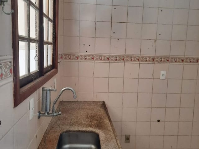 Casa com 240m² 2 quartos e 2 banheiros, à venda ou para alugar, no bairro Glória em Macaé