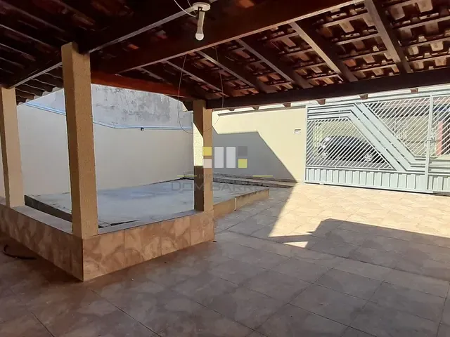 Casa com 250m² 3 quartos e 2 banheiros, à venda, no bairro Vila Carlota em Sumaré