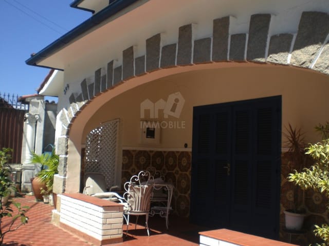 Casa à venda, no bairro Valparaíso em Petrópolis