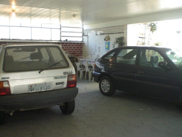 Casa à venda, no bairro Valparaíso em Petrópolis