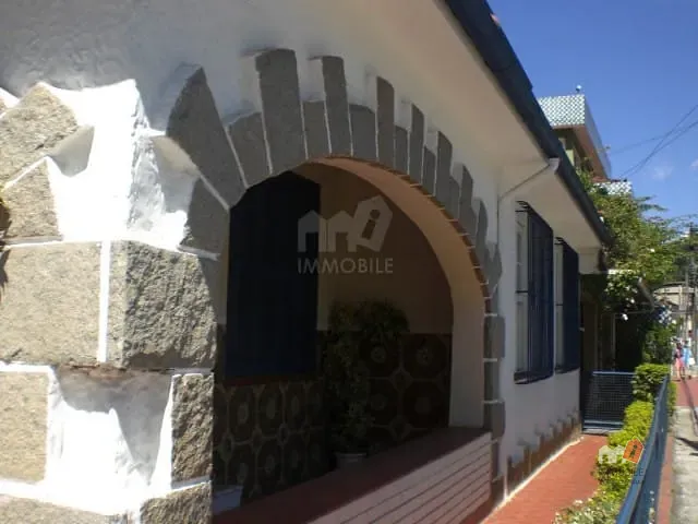 Casa à venda, no bairro Valparaíso em Petrópolis