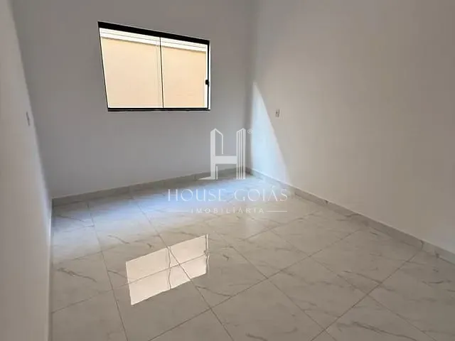 Casa com 125m² 2 quartos e 2 banheiros, à venda, no bairro Residencial Buriti em Senador Canedo