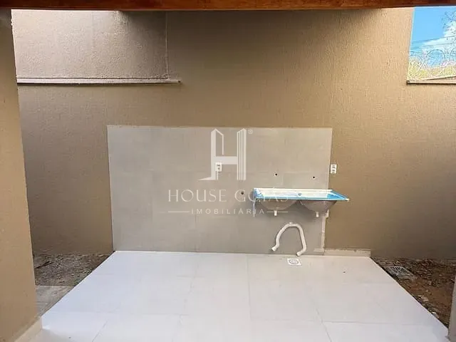 Casa com 125m² 2 quartos e 2 banheiros, à venda, no bairro Residencial Buriti em Senador Canedo