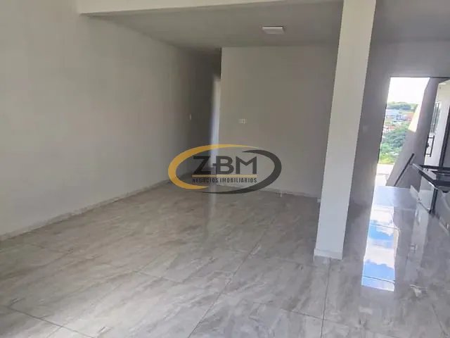 Casa 3 quartos e 2 banheiros, à venda, no bairro Colinas em Londrina