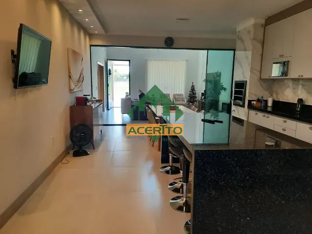 Casa com 217m² 3 quartos e 3 banheiros, à venda, no bairro Vila Aeronáutica em Araçatuba