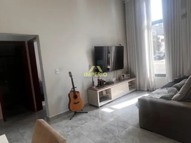 Casa com 175m² 3 quartos e 2 banheiros, à venda ou para alugar, no bairro Village Moutonnée em Salto