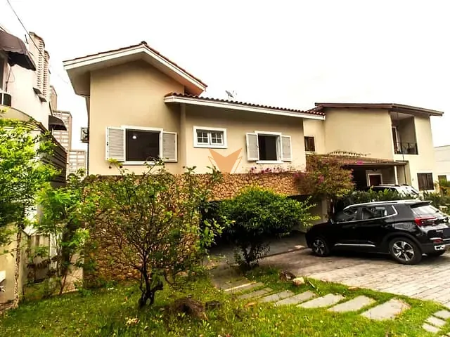 Casa 4 quartos e 6 banheiros, à venda, no bairro Alphaville em Santana de Parnaíba