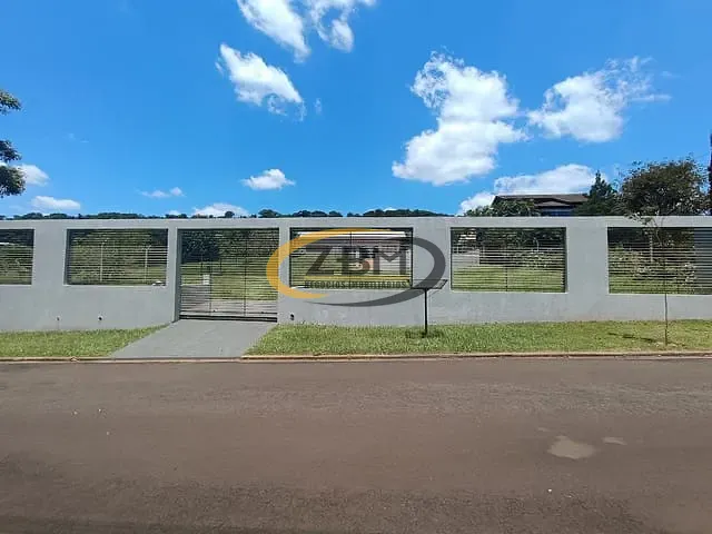 Casa com 1500m² 2 quartos e 2 banheiros, à venda, no bairro Estância Cabral em Cambé