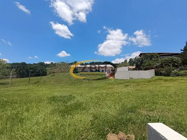 Casa com 1500m² 2 quartos e 2 banheiros, à venda, no bairro Estância Cabral em Cambé