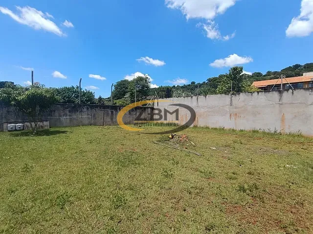 Casa com 1500m² 2 quartos e 2 banheiros, à venda, no bairro Estância Cabral em Cambé
