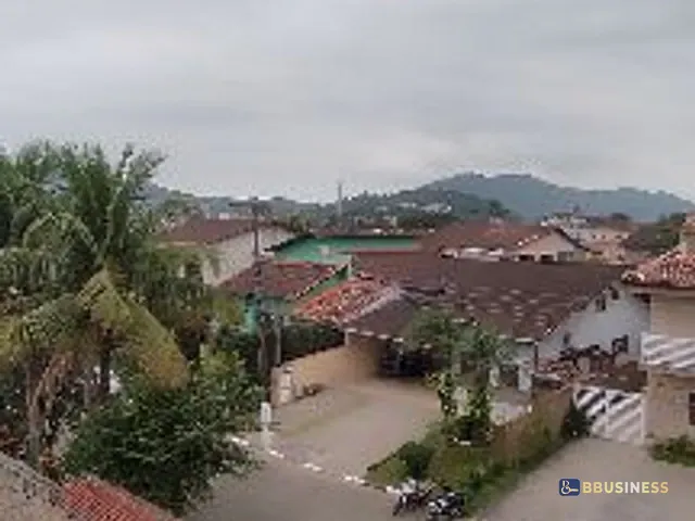 Casa 4 quartos e 8 banheiros, à venda, no bairro Centro em Bertioga