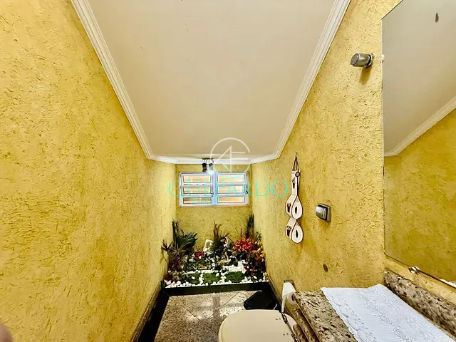 Casa com 600m² 4 quartos e 6 banheiros, à venda, no bairro Jardim Itatiaia 1 em Londrina