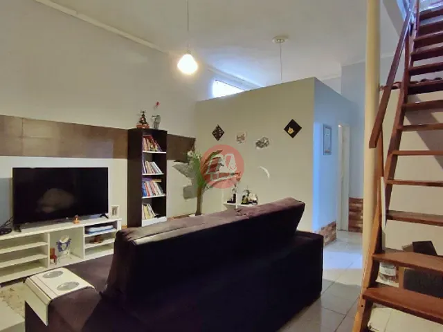 Prédio com 220m², para alugar, no bairro Partenon em Porto Alegre