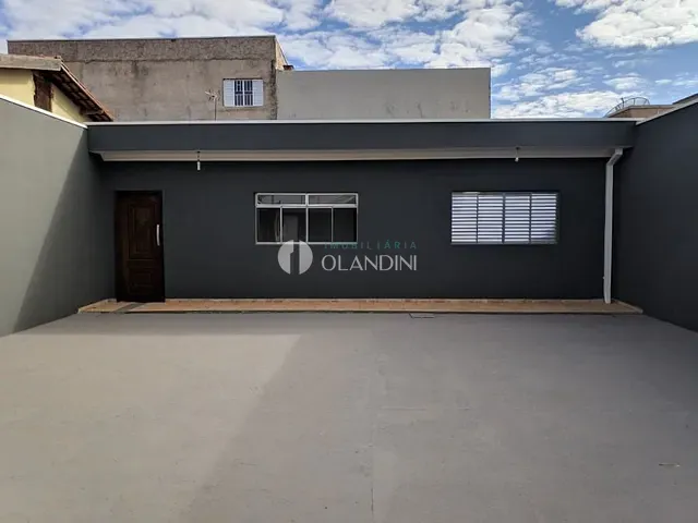 Casa com 250m² 2 quartos e 2 banheiros, à venda, no bairro Jardim Sacilotto II em Artur Nogueira