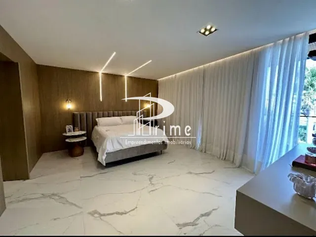 Casa com 660m² 4 quartos e 6 banheiros, à venda, no bairro Camboinhas em Niterói