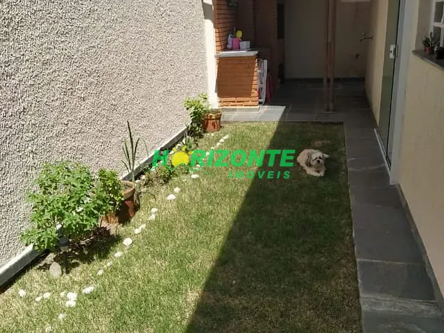 Casa com 250m² 4 quartos e 4 banheiros, à venda, no bairro Urbanova em São José dos Campos