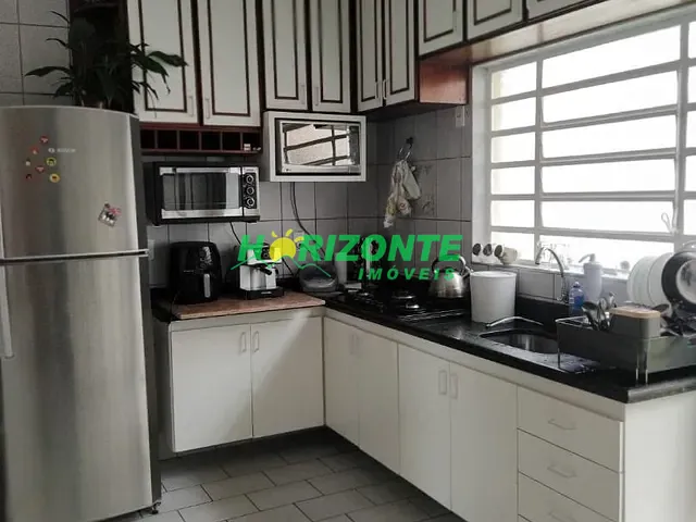 Casa com 250m² 4 quartos e 4 banheiros, à venda, no bairro Urbanova em São José dos Campos