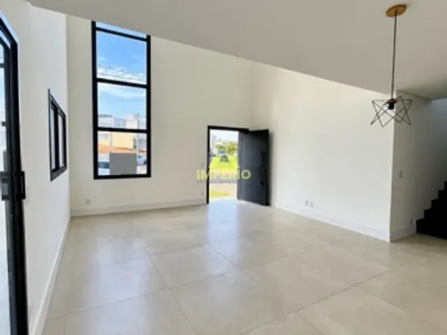Casa com 310m² 3 quartos e 5 banheiros, à venda ou para alugar, no bairro Residencial Central Parque em Salto