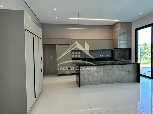 Casa com 465m² 3 quartos e 5 banheiros, à venda, no bairro Ribeirão do Lipa em Cuiabá