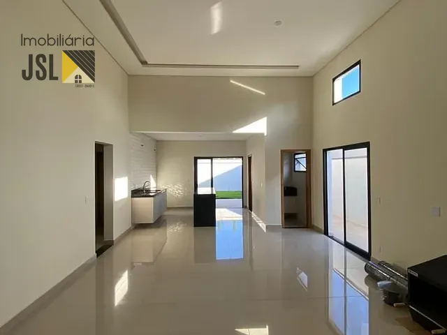 Casa com 300m² 3 quartos e 2 banheiros, à venda, no bairro Condomínio Terras do Vale em Caçapava