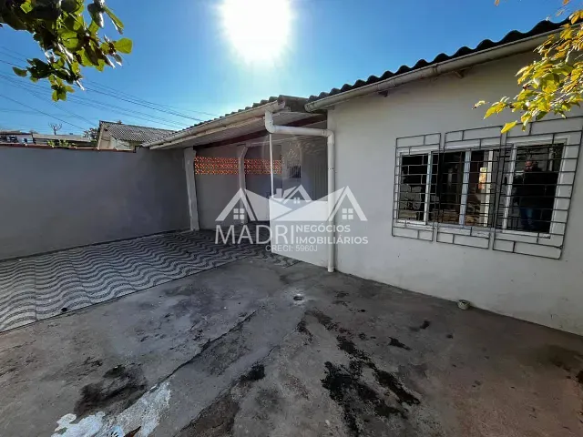 Casa 3 quartos e 1 banheiro, para alugar, no bairro Caminho Novo em Palhoça