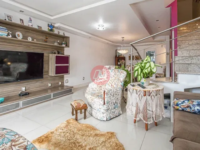 Casa com 350m² 4 quartos e 5 banheiros, à venda ou para alugar, no bairro Jardim Itu em Porto Alegre
