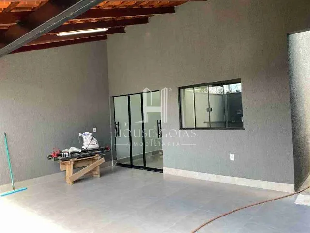 Casa com 183m² 2 quartos e 2 banheiros, à venda, no bairro Villar Baviera em Goiânia