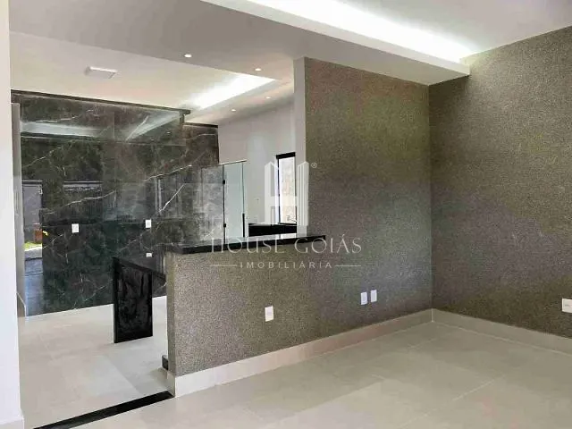 Casa com 183m² 2 quartos e 2 banheiros, à venda, no bairro Villar Baviera em Goiânia