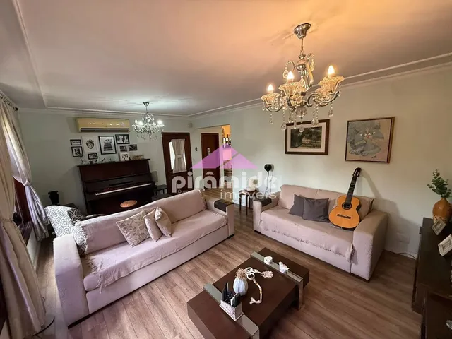 Casa com 10m² 4 quartos e 4 banheiros, à venda, no bairro Jardim Aquárius em São José Dos Campos