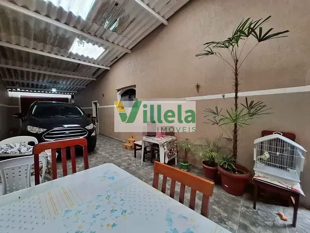 Casa com 250m² 4 quartos e 2 banheiros, à venda, no bairro Jardim Santa Helena em Poá