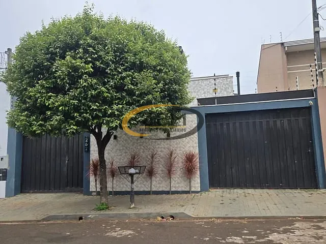 Casa com 128m² 3 quartos e 3 banheiros, à venda, no bairro Coliseu em Londrina